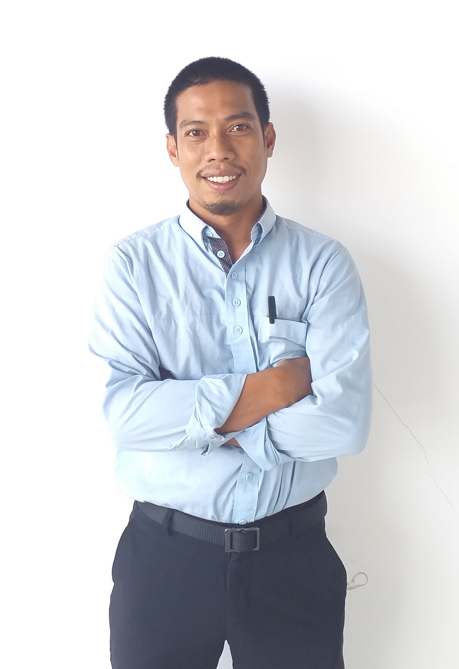 Helmi Syam, ST