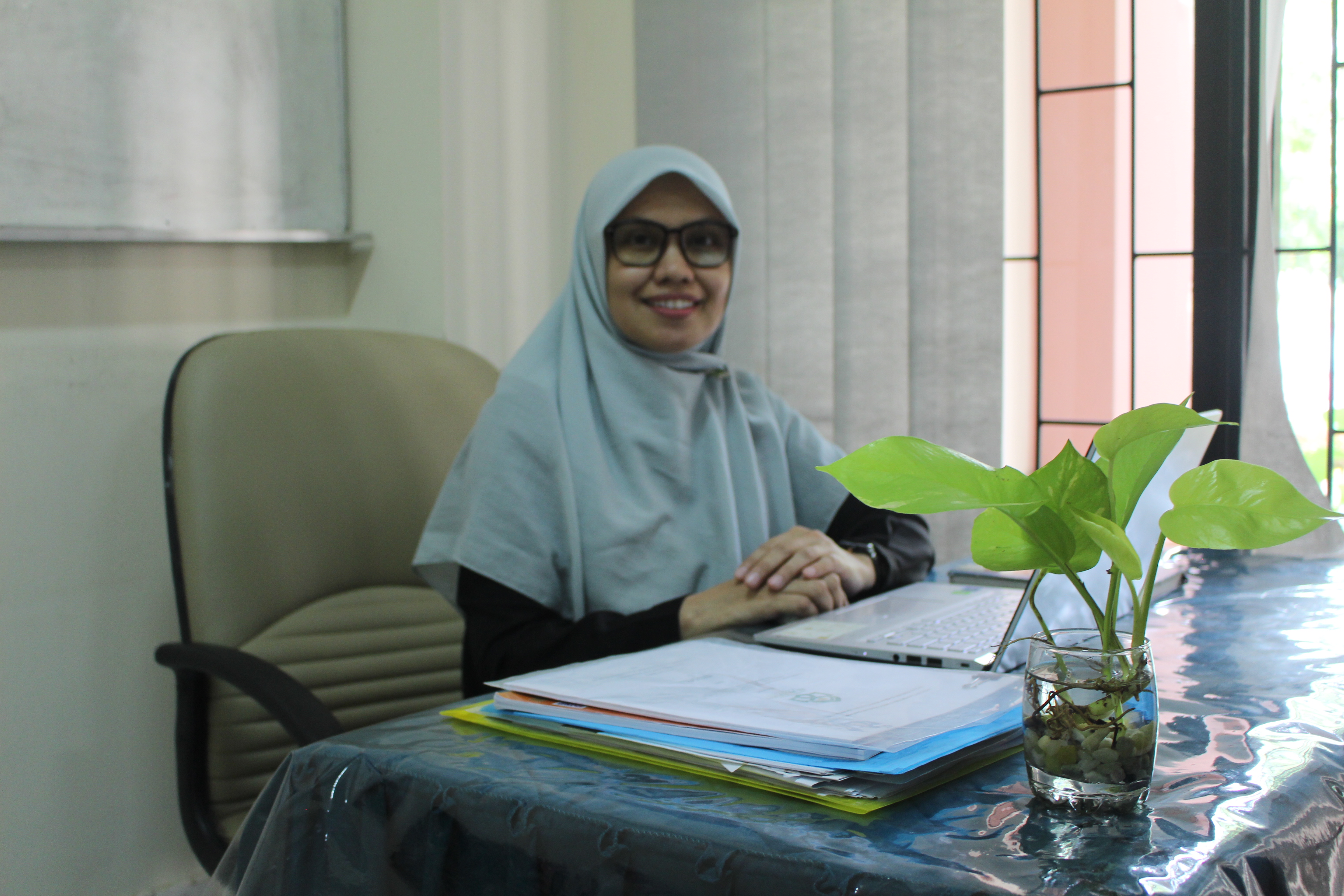 Ummi Zahra, S.Si., M.Si